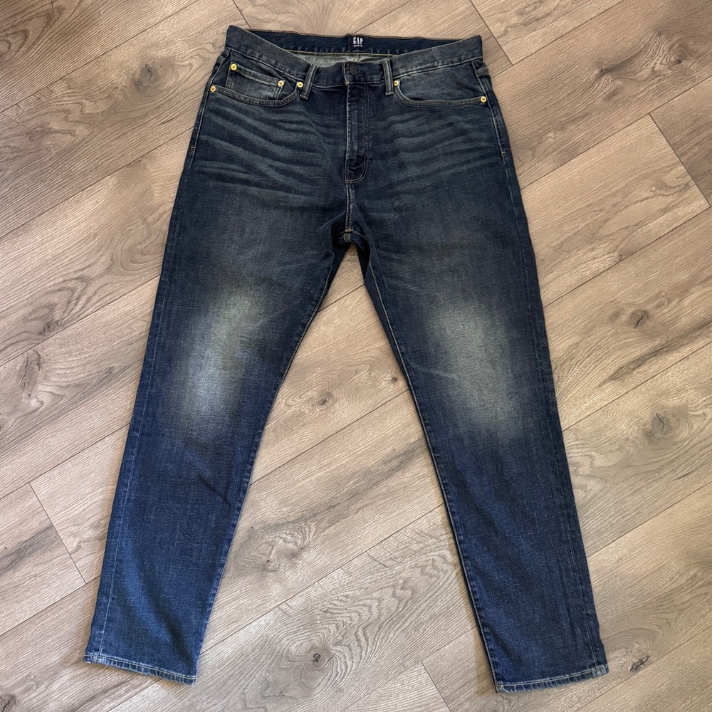 GAP Men’s Athletic Fit Jeans – Size 34x32